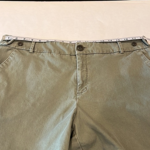 Ava Viv Shorts Size 16W - Picture 4 of 16